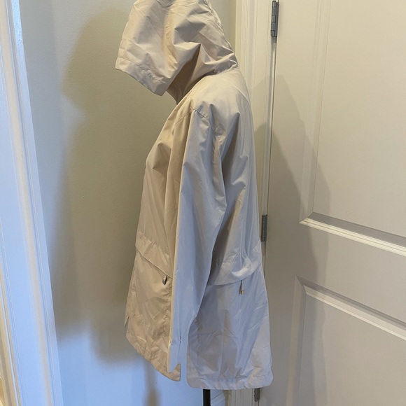 Larry Levine Lightweight Jacket with Hood - Picture 4 of 11